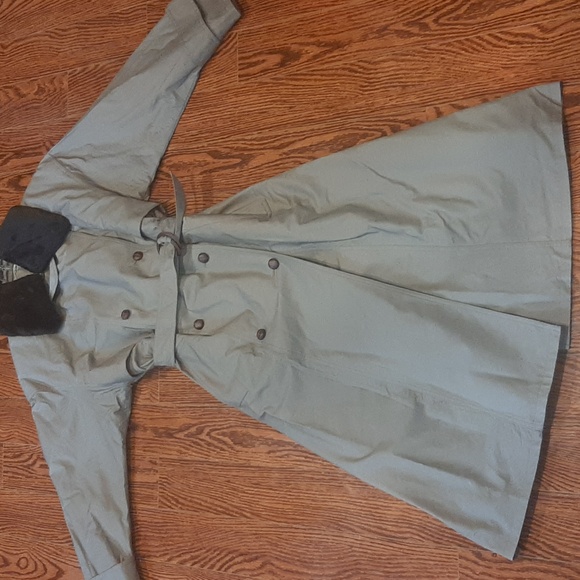 Brandnew ventige coat with tag - Picture 5 of 8